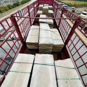 泰州 黄金麻花岗岩荔枝面，光面毛板装车完成