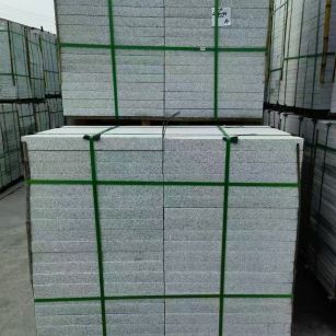 泰州 芝麻白火烧，园林广场市政工程地铺石，1.8~5.0厚均有现货