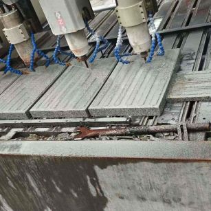 泰州 芝麻白花岗岩荔枝面盲道雕刻