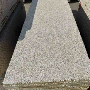 泰州 黄金麻花岗岩荔枝面毛板，半成品