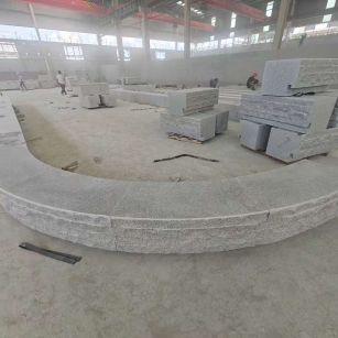 泰州 芝麻白异形坐凳，自然面光面弧形加工