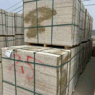 泰州 黄金麻花岗岩石材荔枝面地铺石2.5*300*600