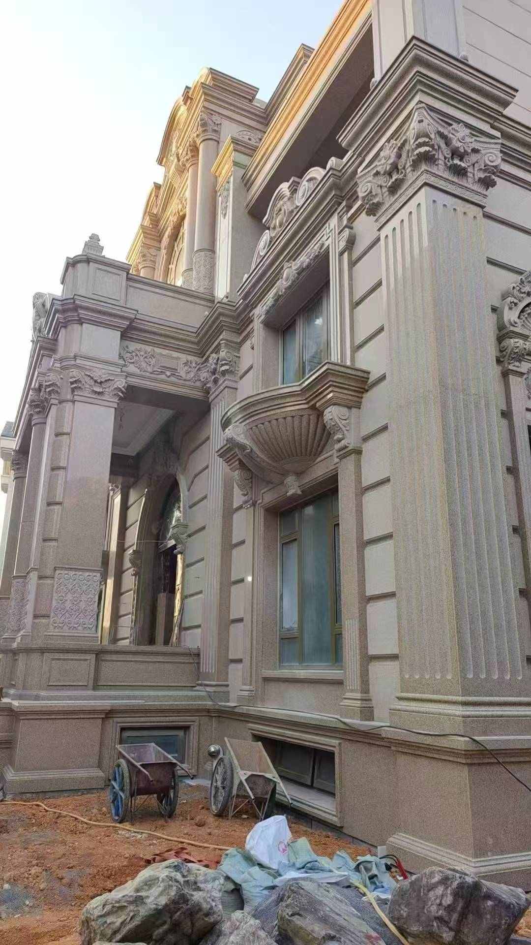 泰州 黄金麻花岗岩光面别墅外墙干挂施工完成