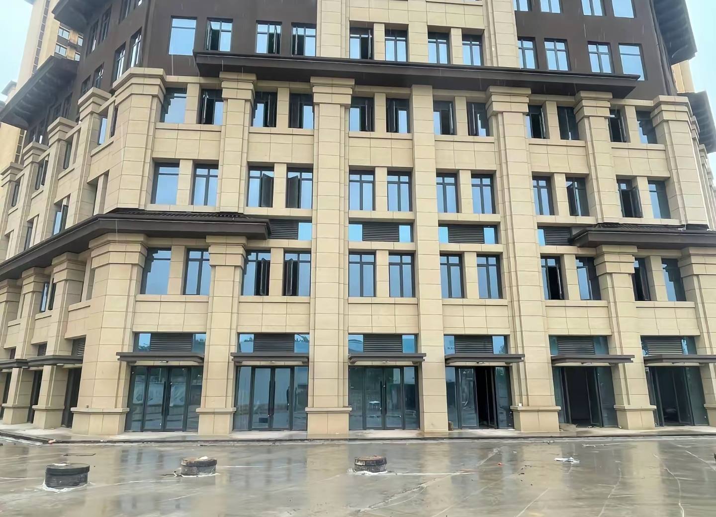 泰州 黄金麻花岗岩荔枝面小区外墙干挂