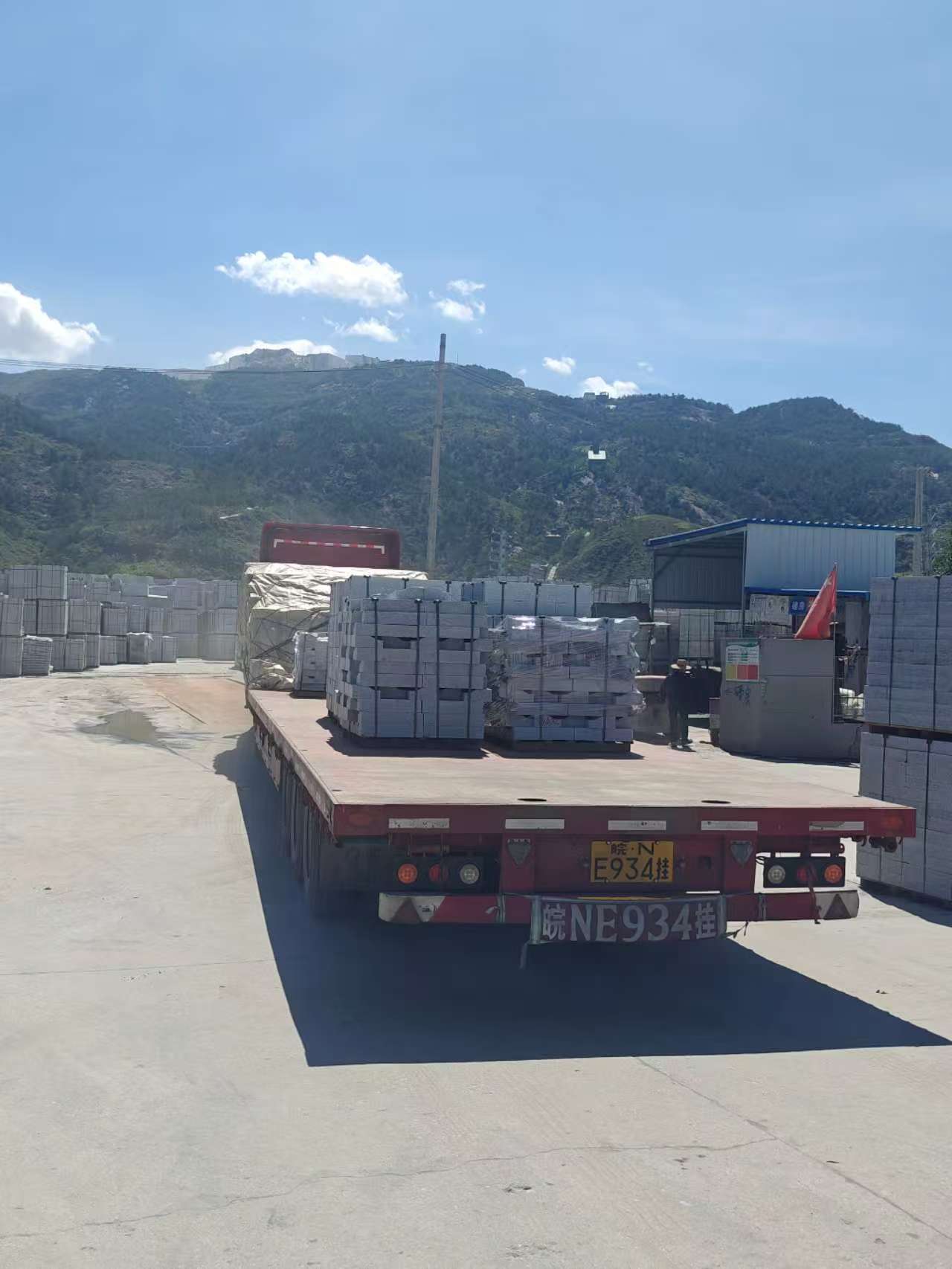 泰州 芝麻白仿形路沿石，直形路沿石