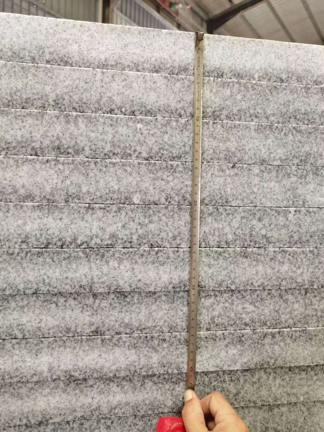 泰州 芝麻白火烧成品厚薄均匀，B料价格接近A料质量