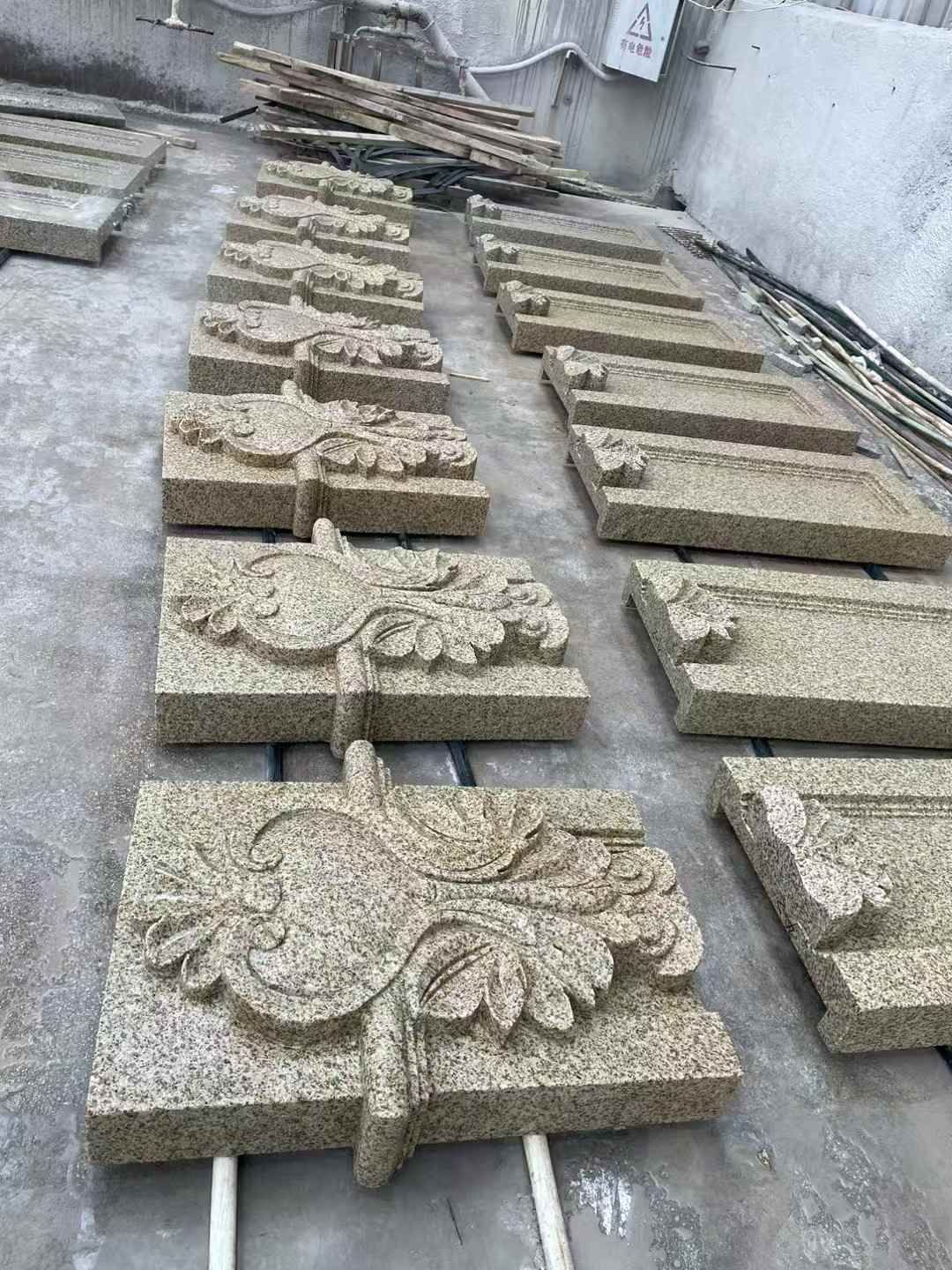 泰州 黄金麻花岗岩别墅外墙雕刻板